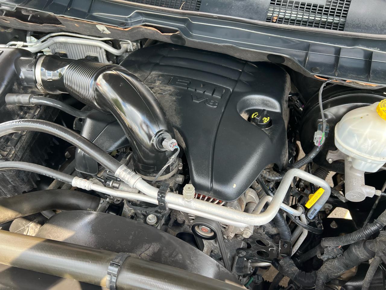 RAM 1500 Classic SLT 4x4 Crew Cab 6'4" Box 2019