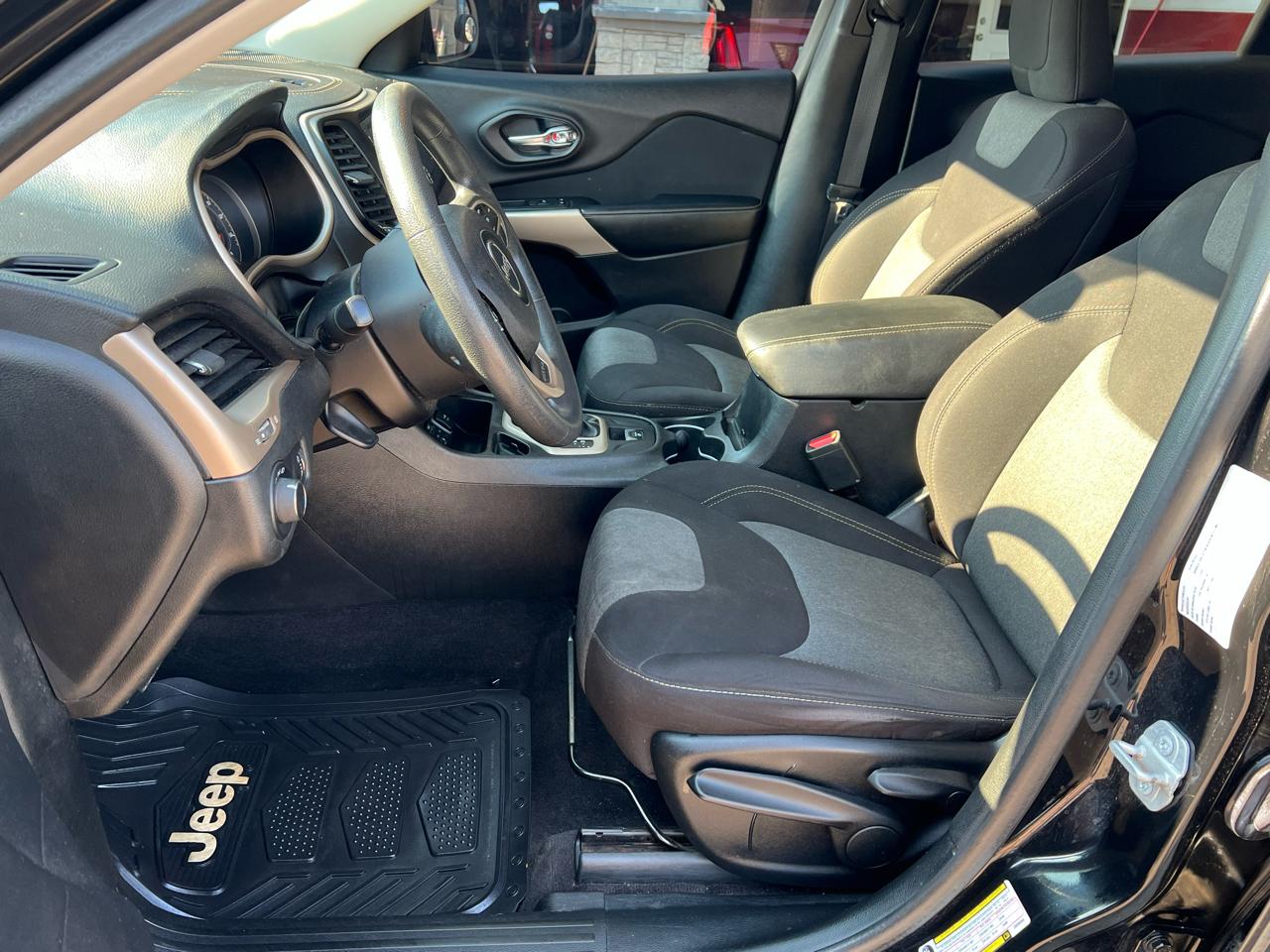 Jeep Cherokee Sport FWD 2018