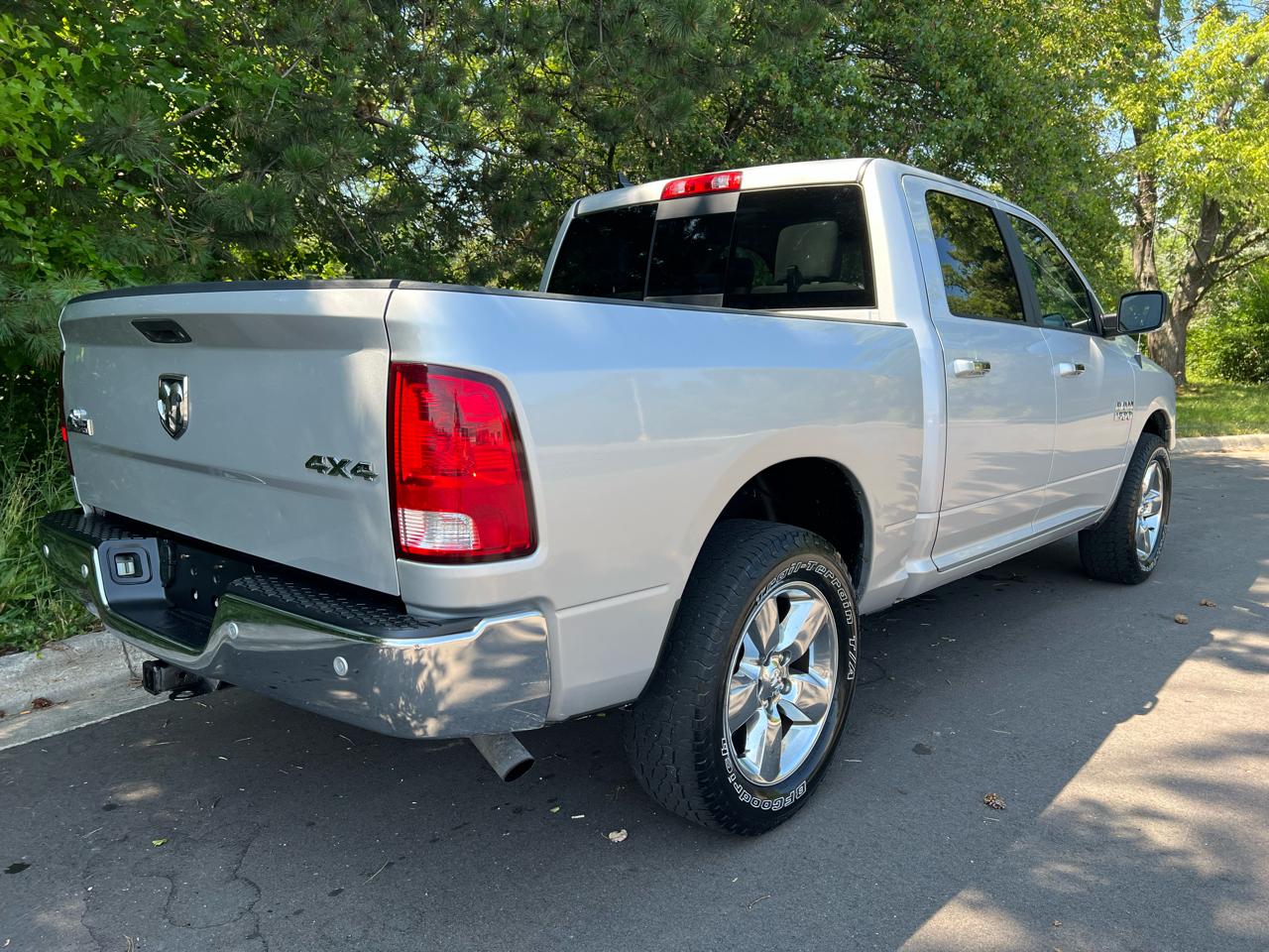 RAM 1500 Big Horn 4x4 Crew Cab 5'7" Box 2018