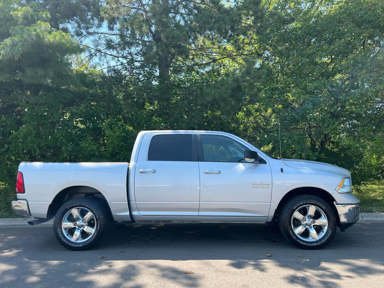 RAM 1500 Big Horn 4x4 Crew Cab 5'7" Box 2018