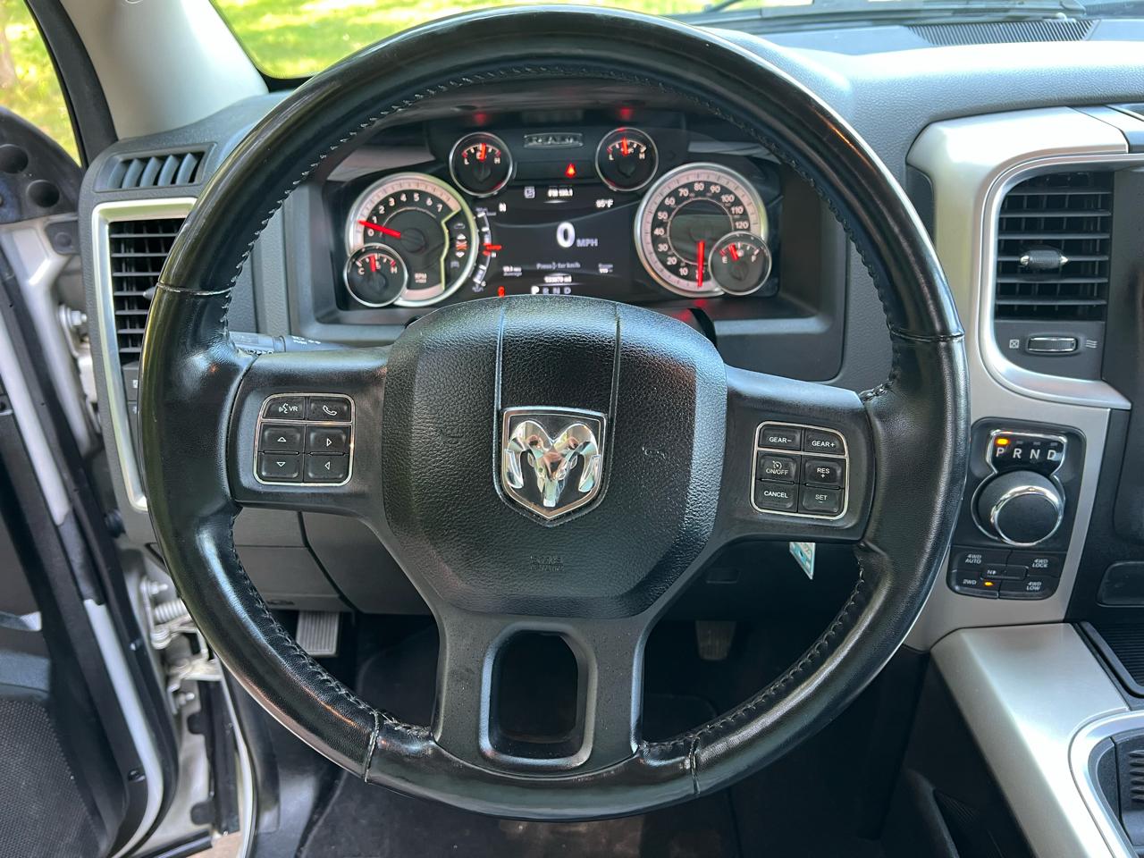 RAM 1500 Big Horn 4x4 Crew Cab 5'7" Box 2018