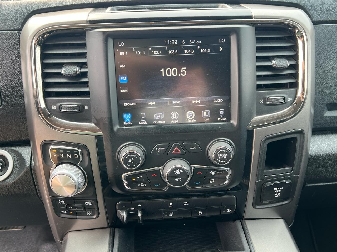 RAM 1500 4WD Crew Cab 149" Sport 2017