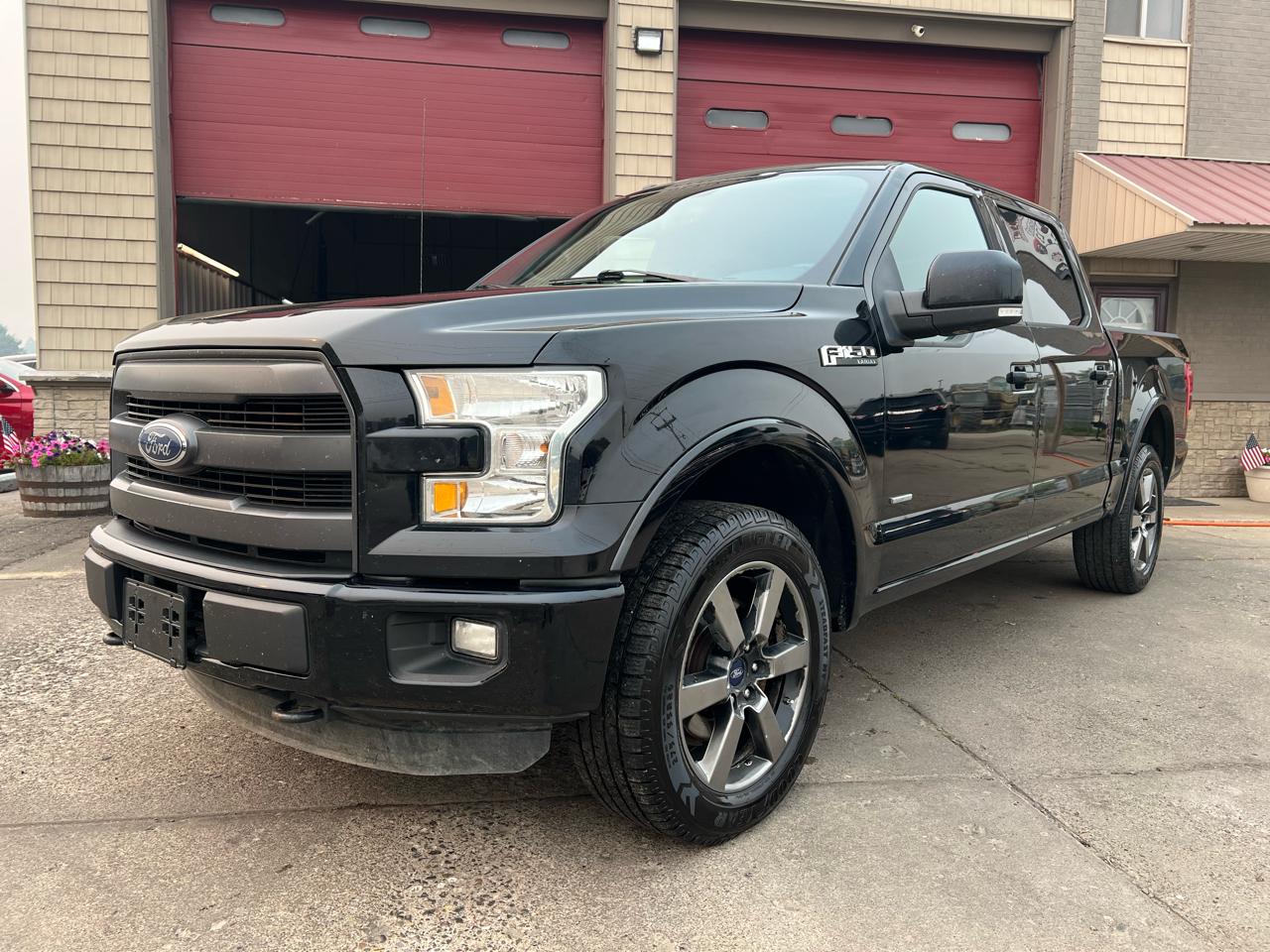 Ford F-150 4WD SuperCrew 145" Lariat 2016