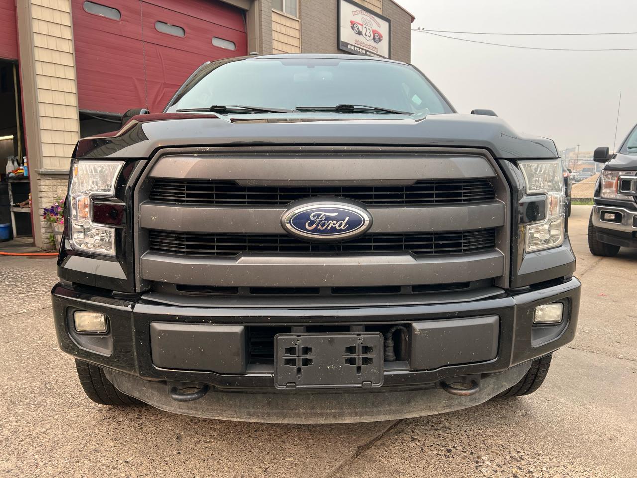 Ford F-150 4WD SuperCrew 145" Lariat 2016