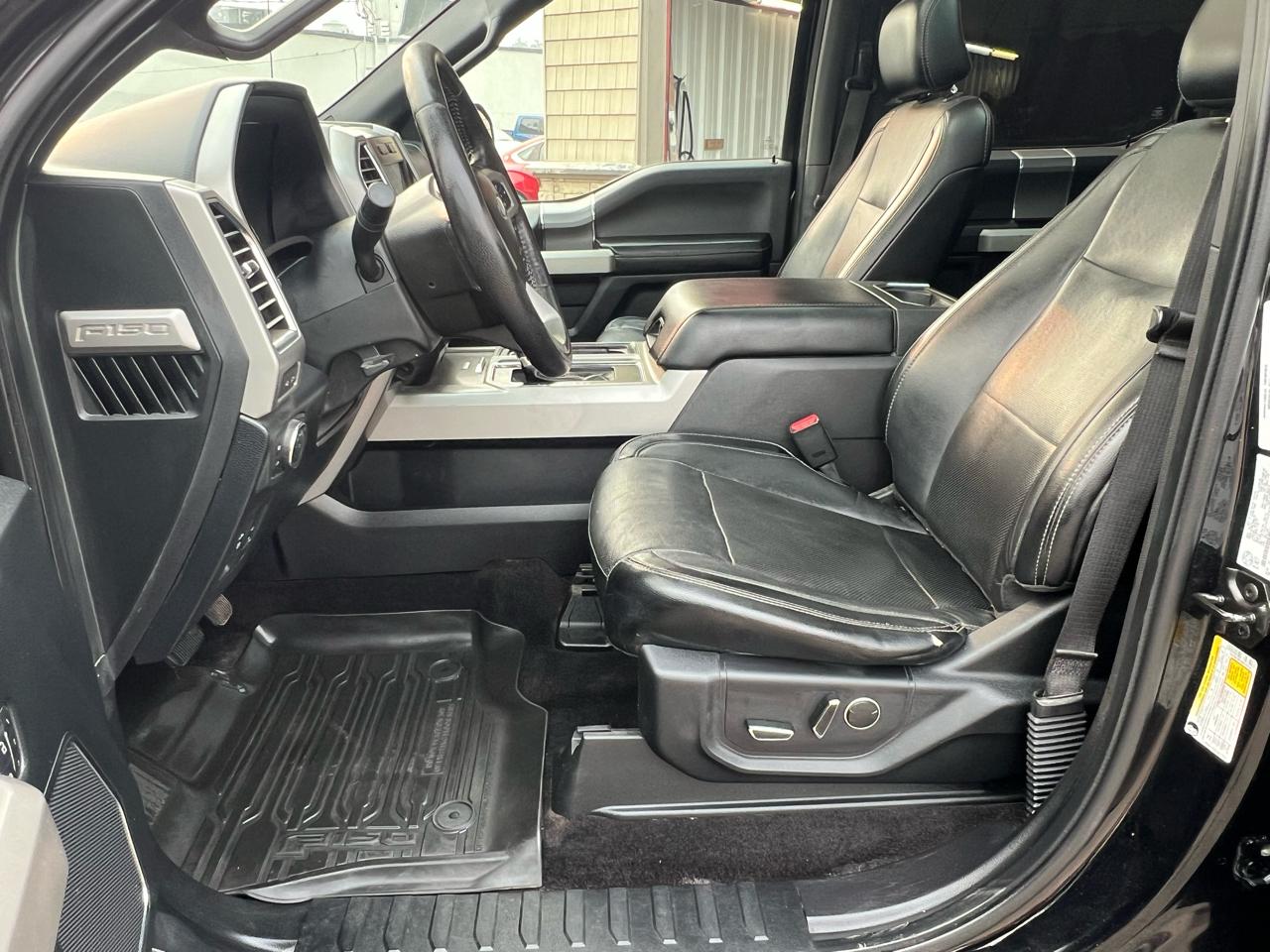 Ford F-150 4WD SuperCrew 145" Lariat 2016