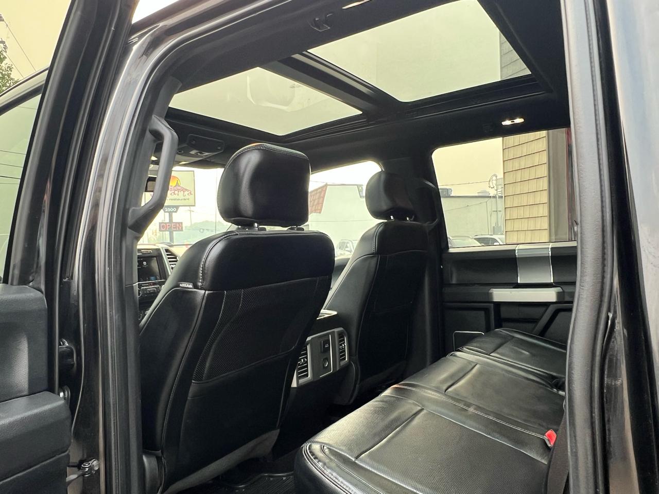 Ford F-150 4WD SuperCrew 145" Lariat 2016