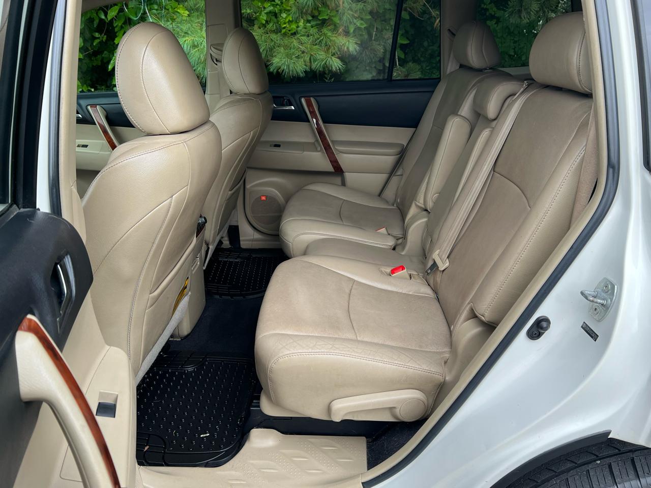 Toyota Highlander FWD 4dr V6 Limited (Natl) 2012
