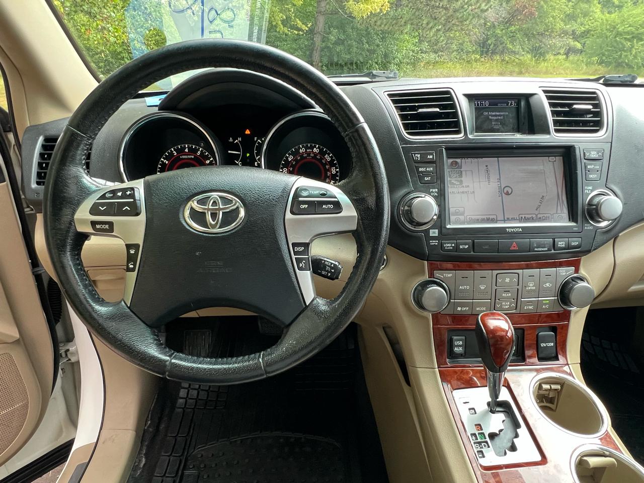 Toyota Highlander FWD 4dr V6 Limited (Natl) 2012