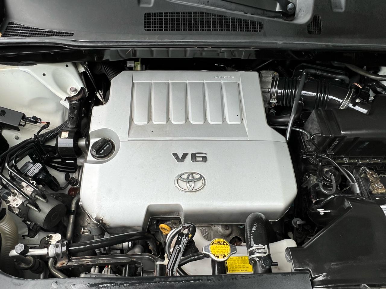 Toyota Highlander FWD 4dr V6 Limited (Natl) 2012
