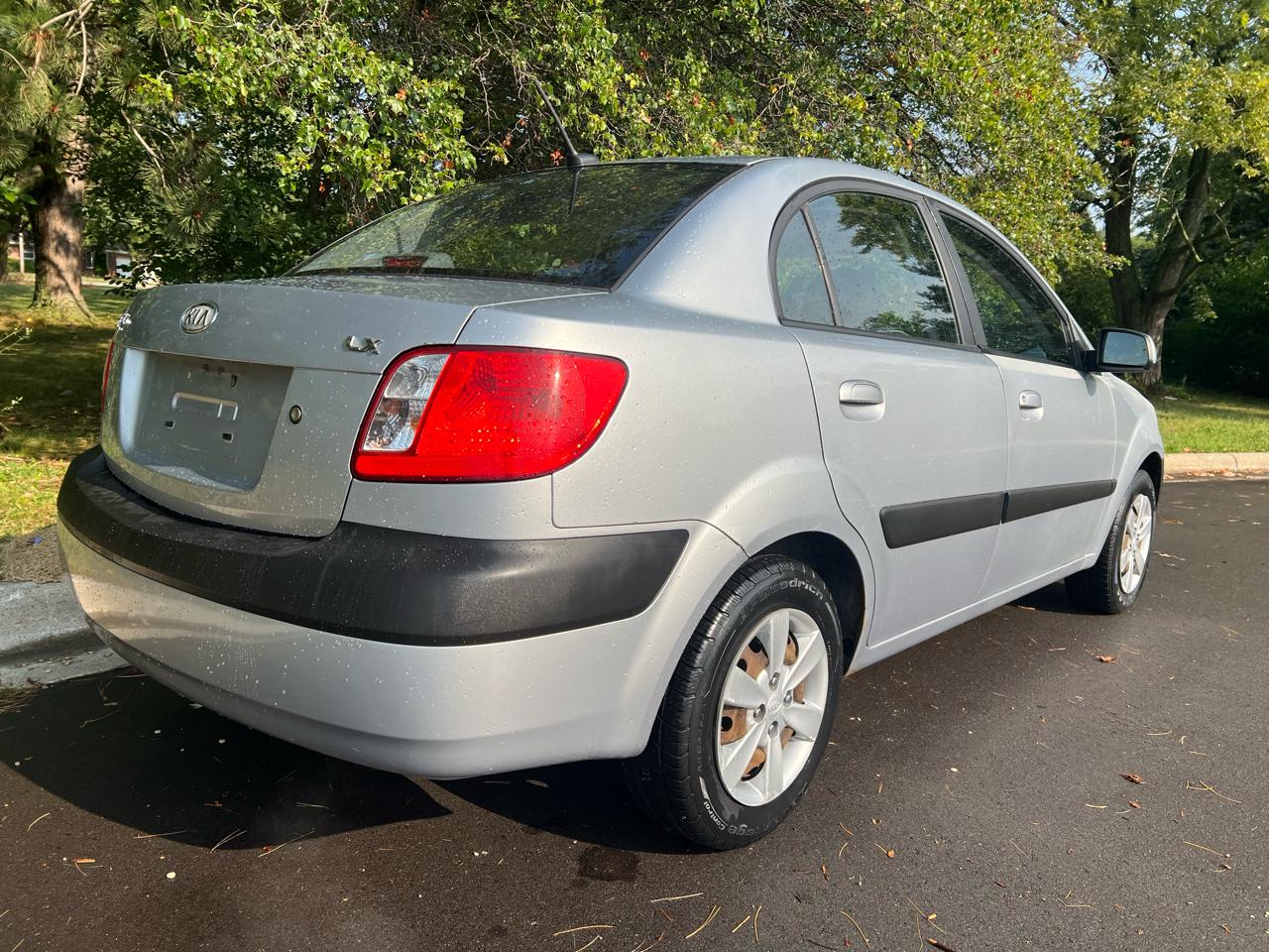 Kia Rio 4dr Sdn Auto LX 2009