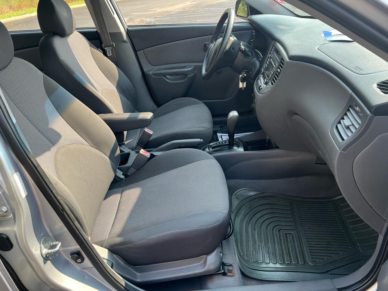 Kia Rio 4dr Sdn Auto LX 2009
