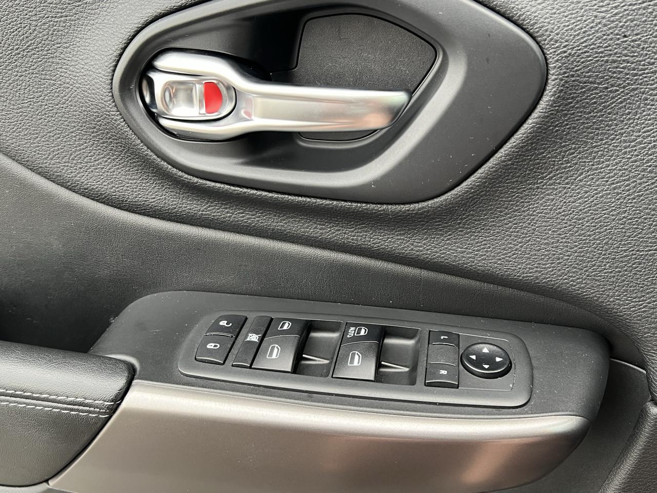 Jeep Cherokee Latitude 4x4 2019