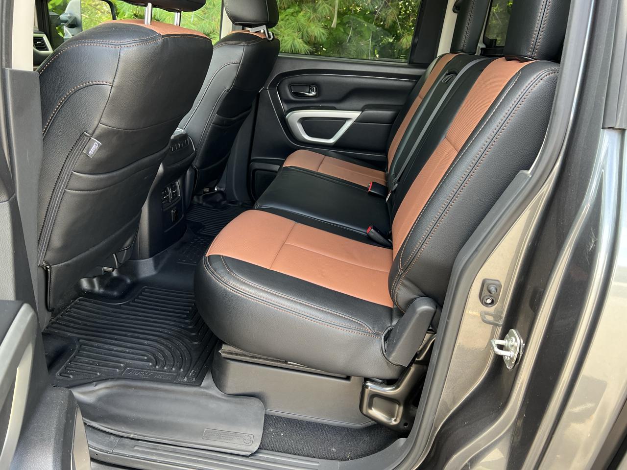 Nissan Titan SV Crew Cab 4WD 2017