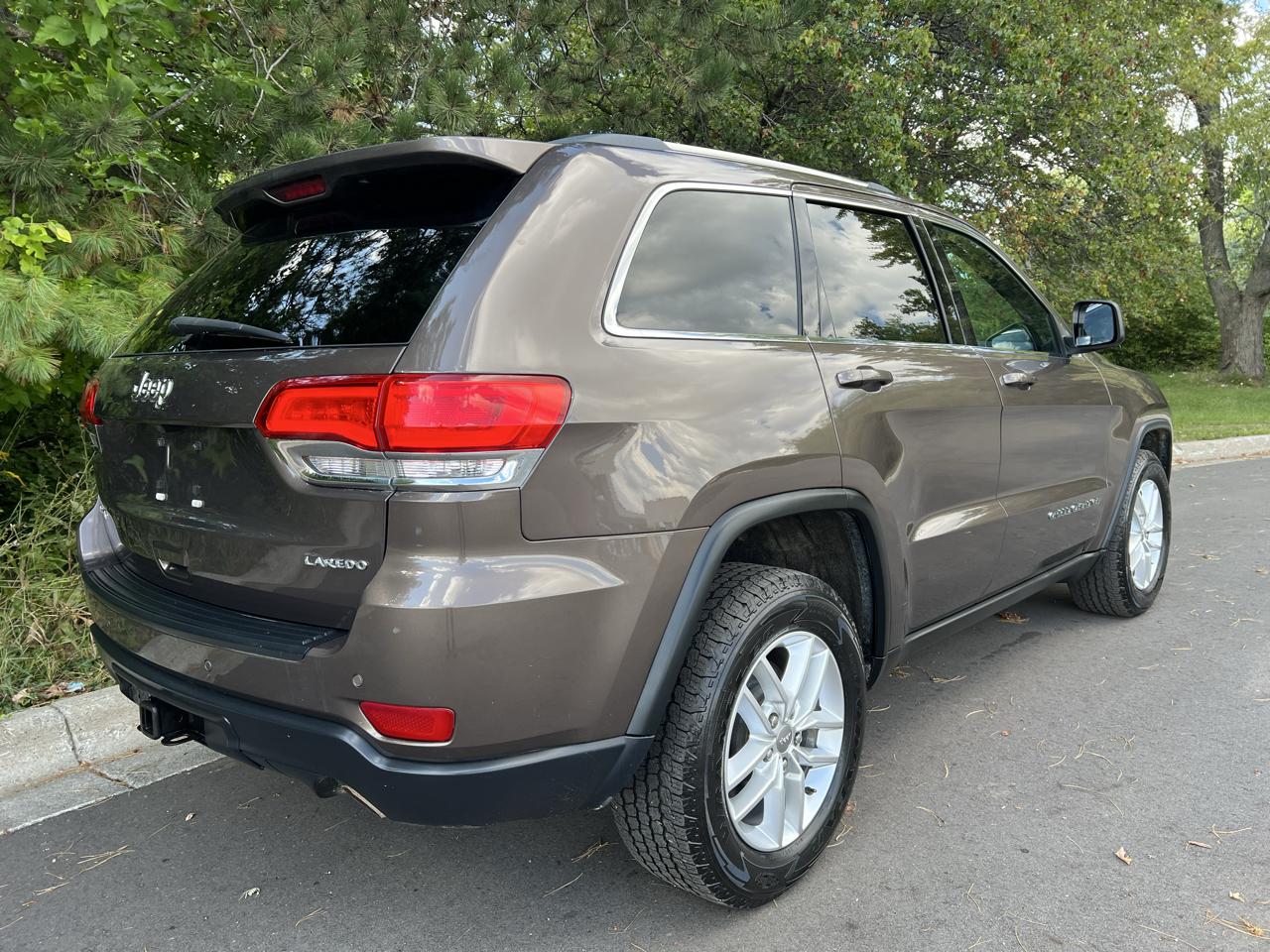 Jeep Grand Cherokee Laredo 4x4 2017