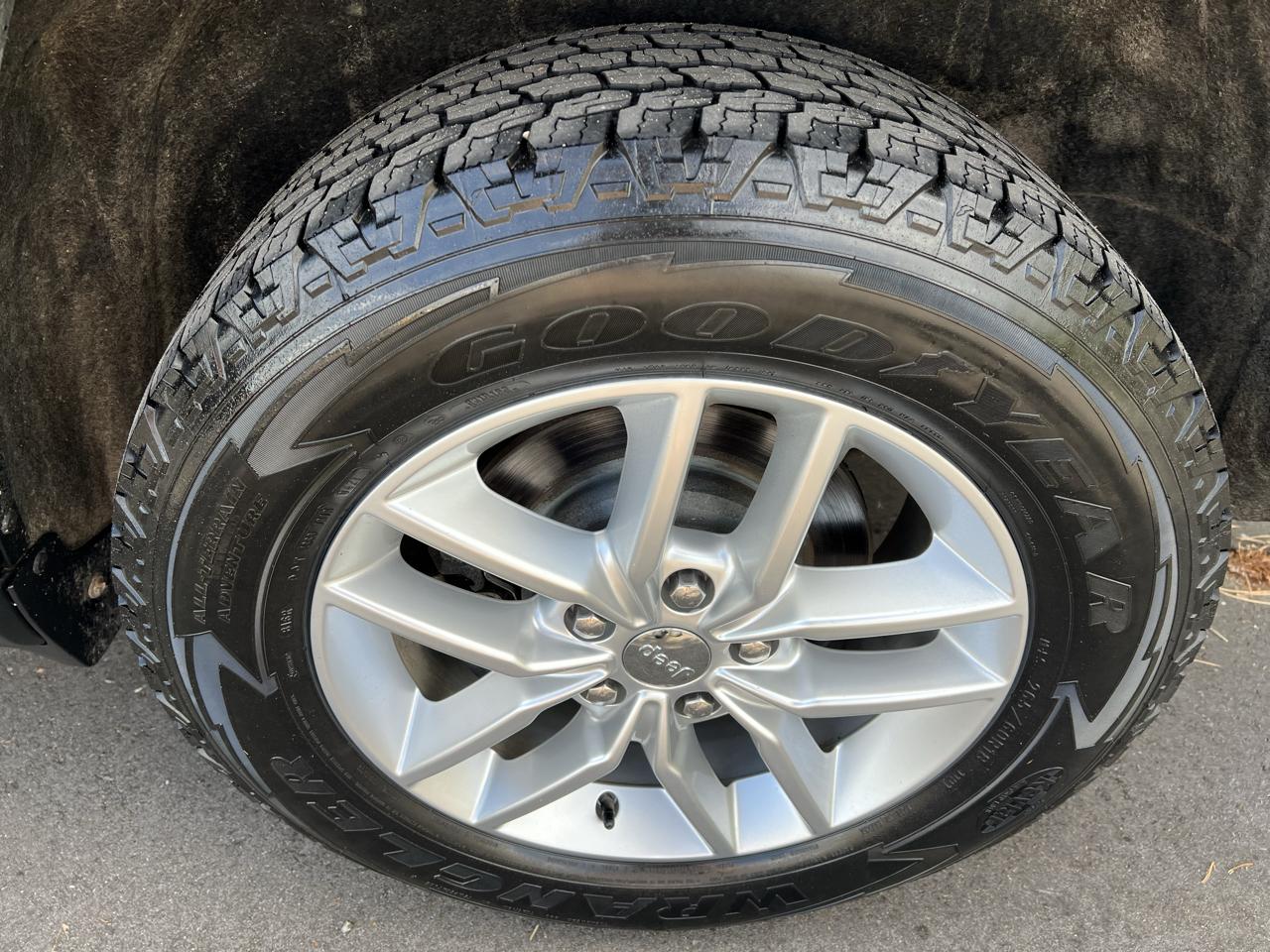 Jeep Grand Cherokee Laredo 4x4 2017