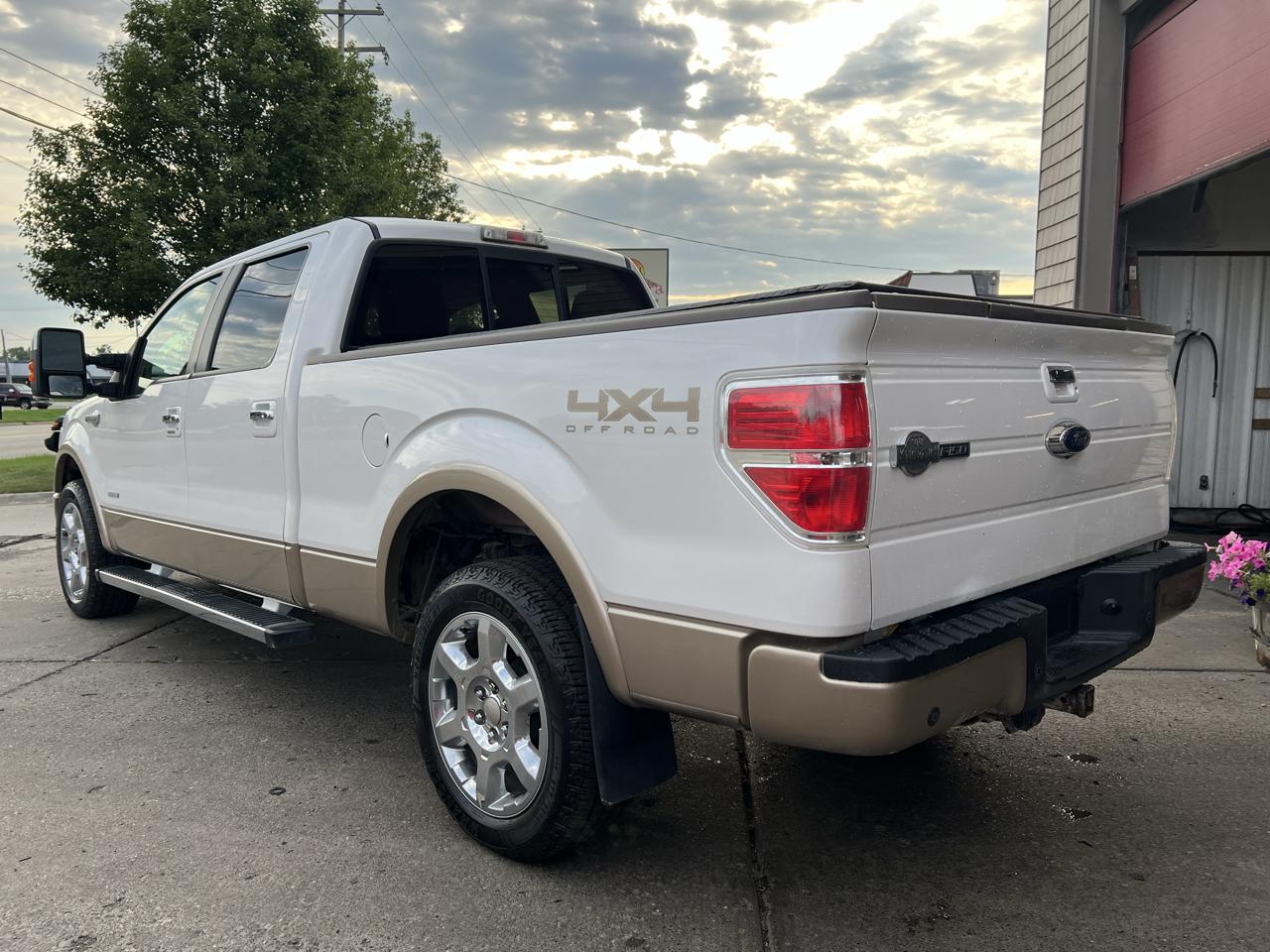 Ford F-150 4WD SuperCrew 145" King Ranch 2014