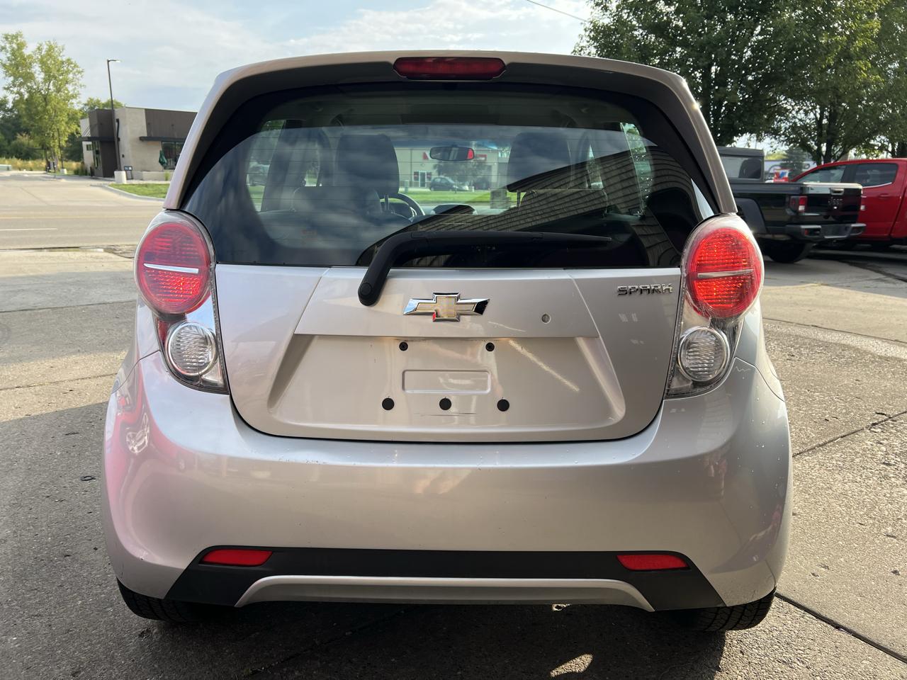 Chevrolet Spark 5dr HB Man LS 2015