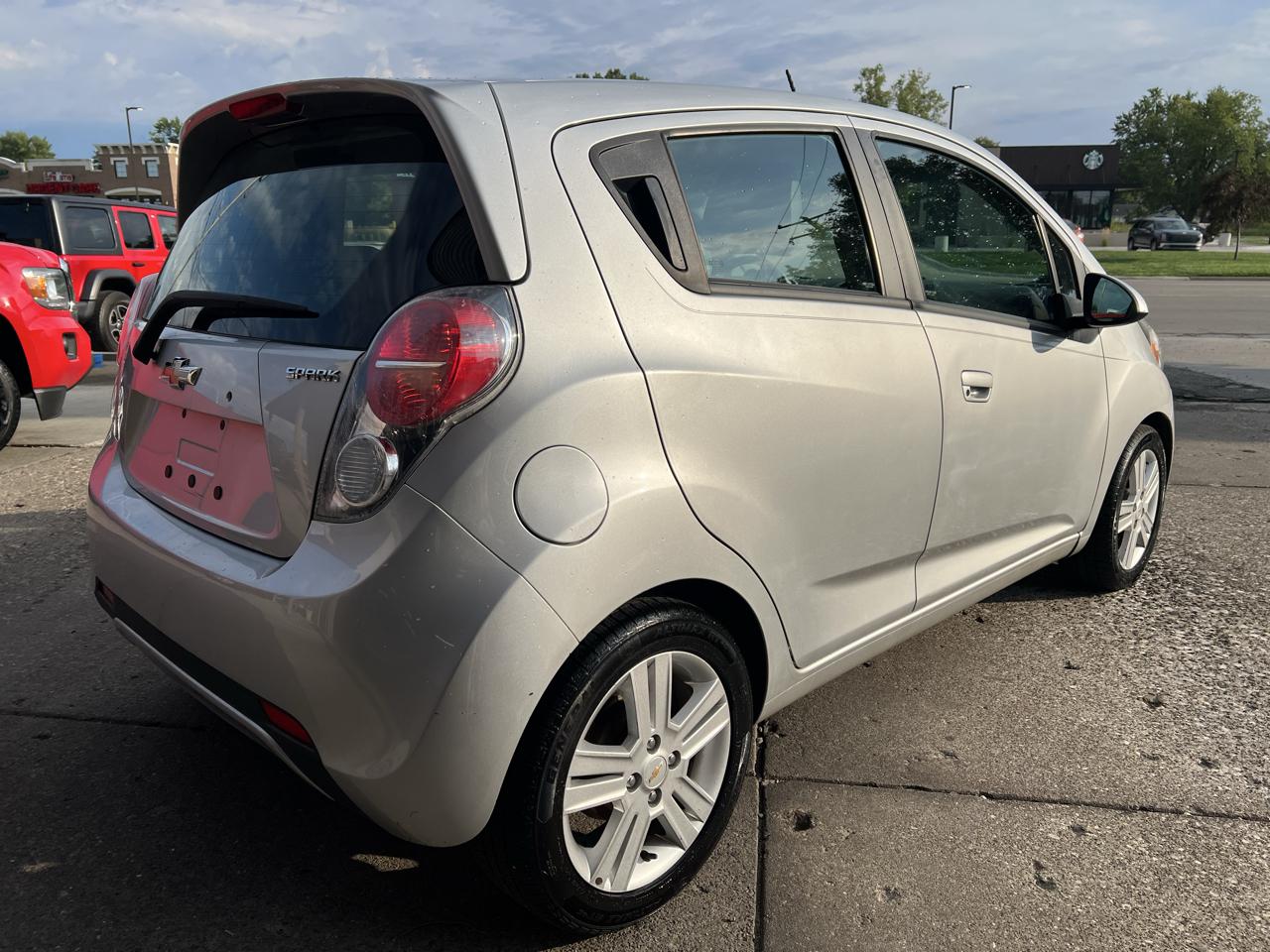 Chevrolet Spark 5dr HB Man LS 2015