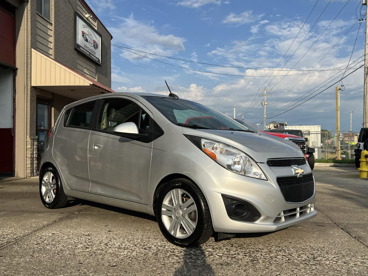 Chevrolet Spark 5dr HB Man LS 2015