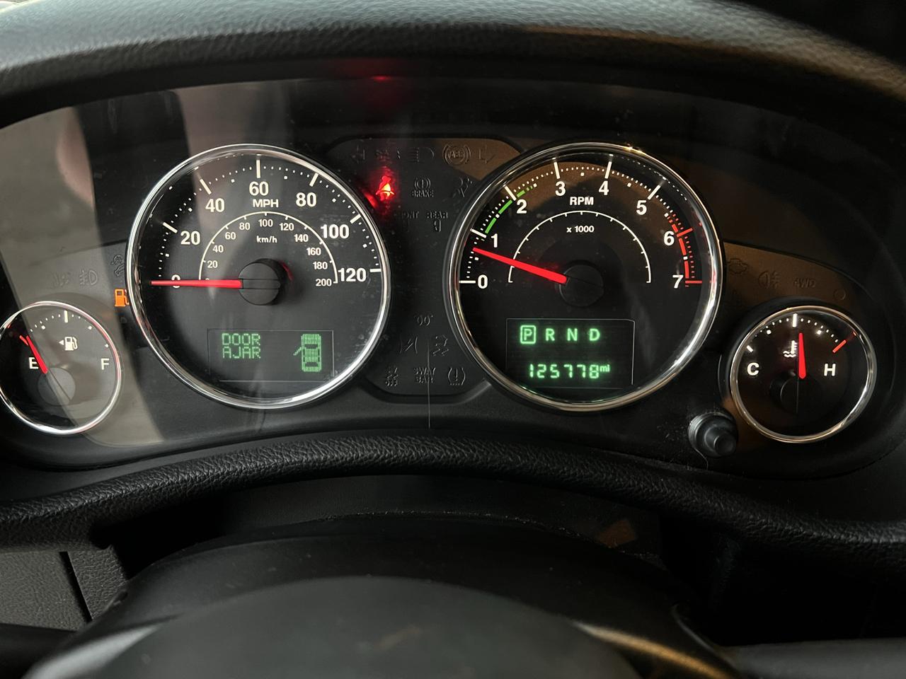 Jeep Wrangler Unlimited 4WD 4dr Sahara 2016