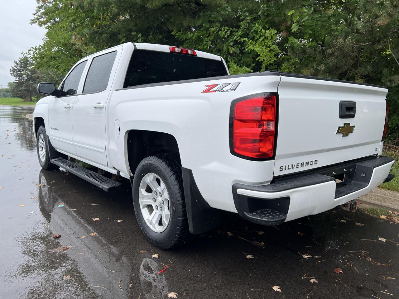 Chevrolet Silverado 1500 4WD Crew Cab 143.5" LT w/2LT 2018