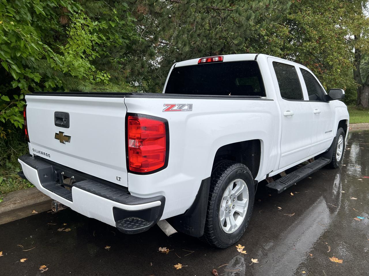 Chevrolet Silverado 1500 4WD Crew Cab 143.5" LT w/2LT 2018