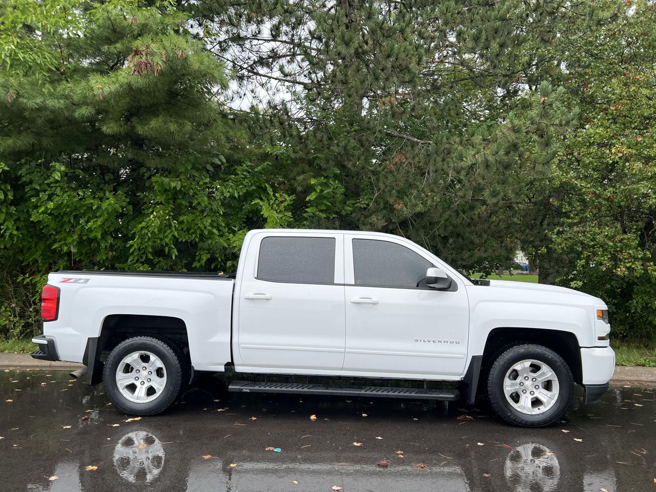 Chevrolet Silverado 1500 4WD Crew Cab 143.5" LT w/2LT 2018