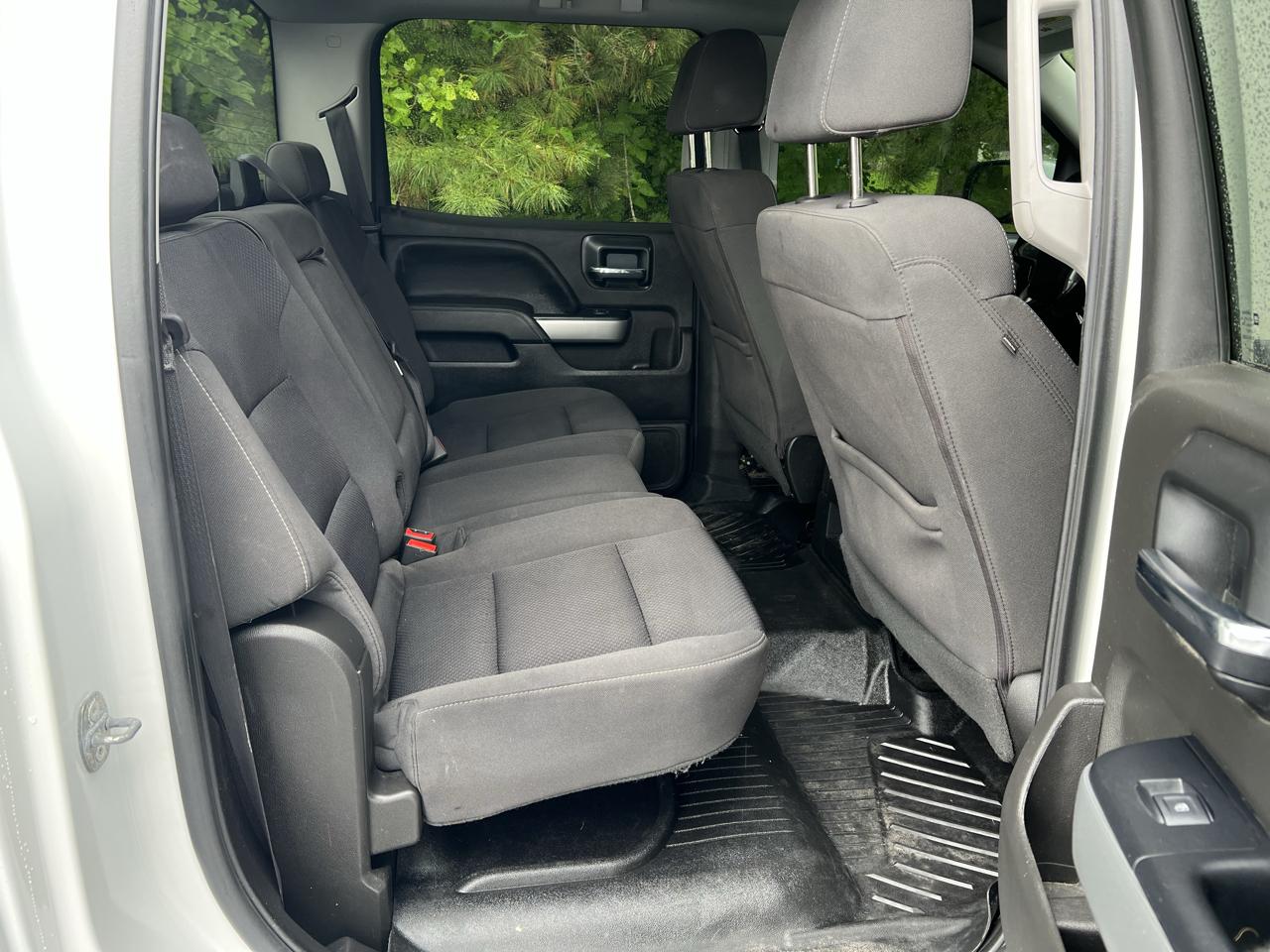 Chevrolet Silverado 1500 4WD Crew Cab 143.5" LT w/2LT 2018