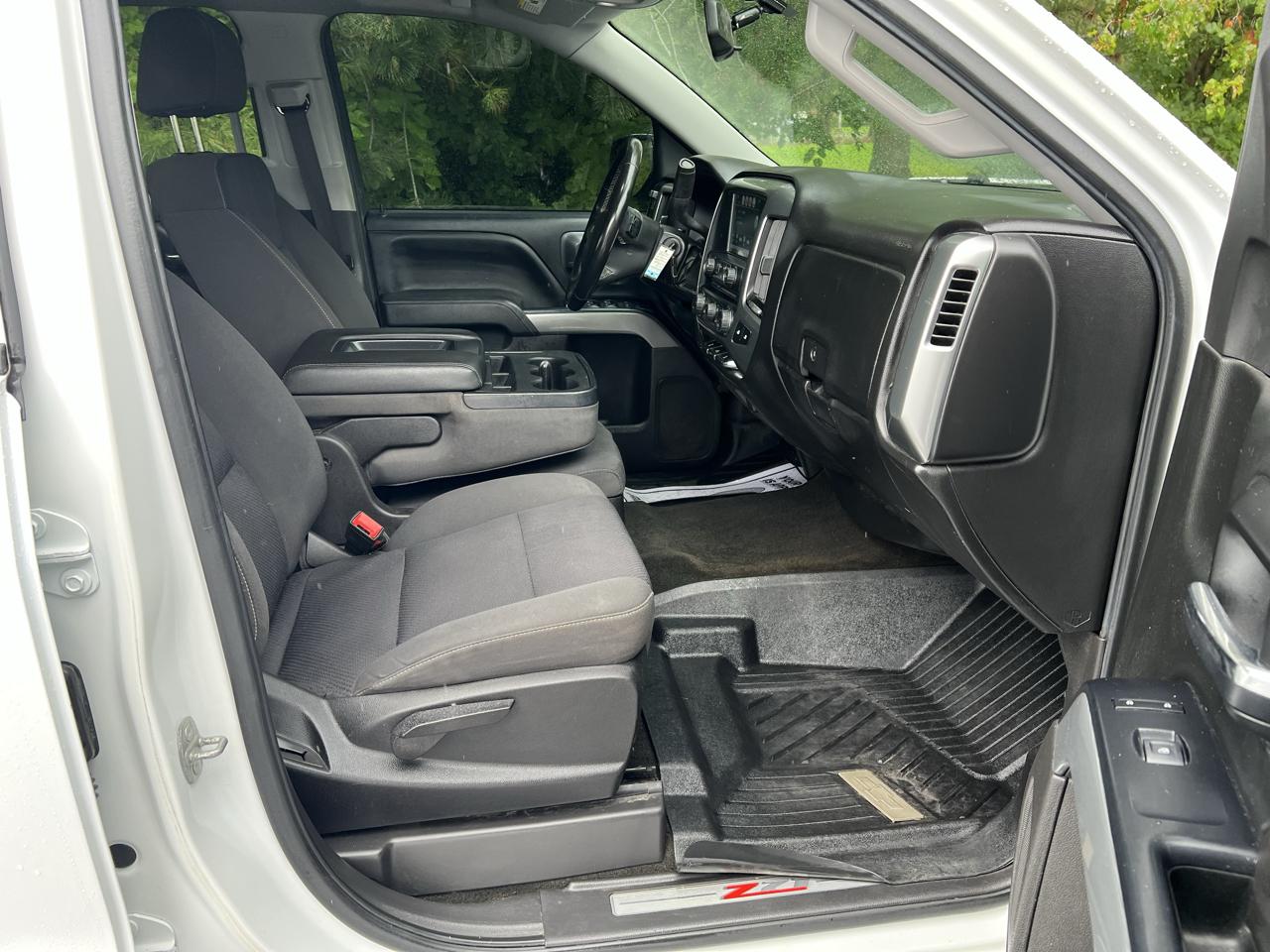 Chevrolet Silverado 1500 4WD Crew Cab 143.5" LT w/2LT 2018