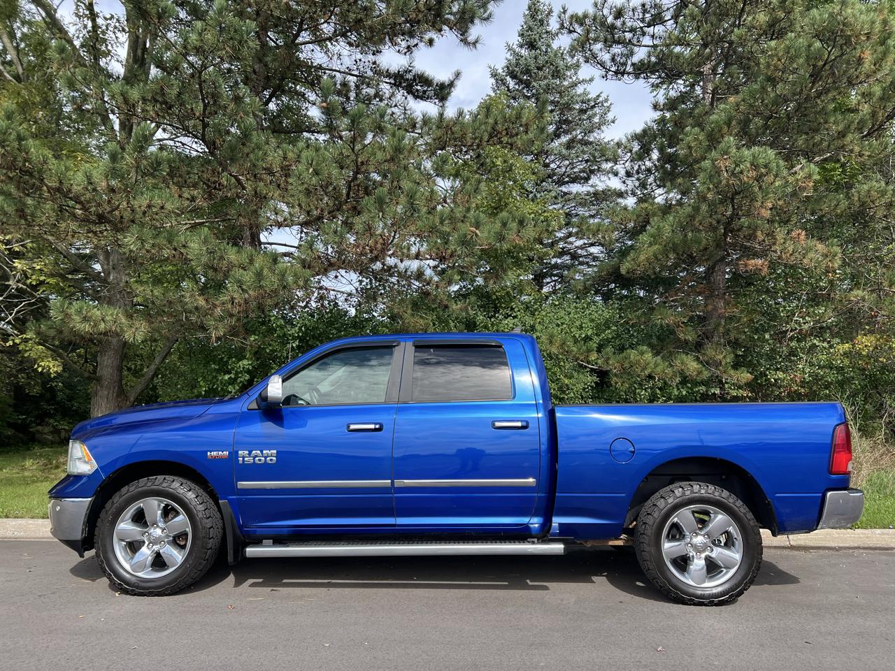 RAM 1500 Big Horn 4x4 Crew Cab 6'4" Box 2018