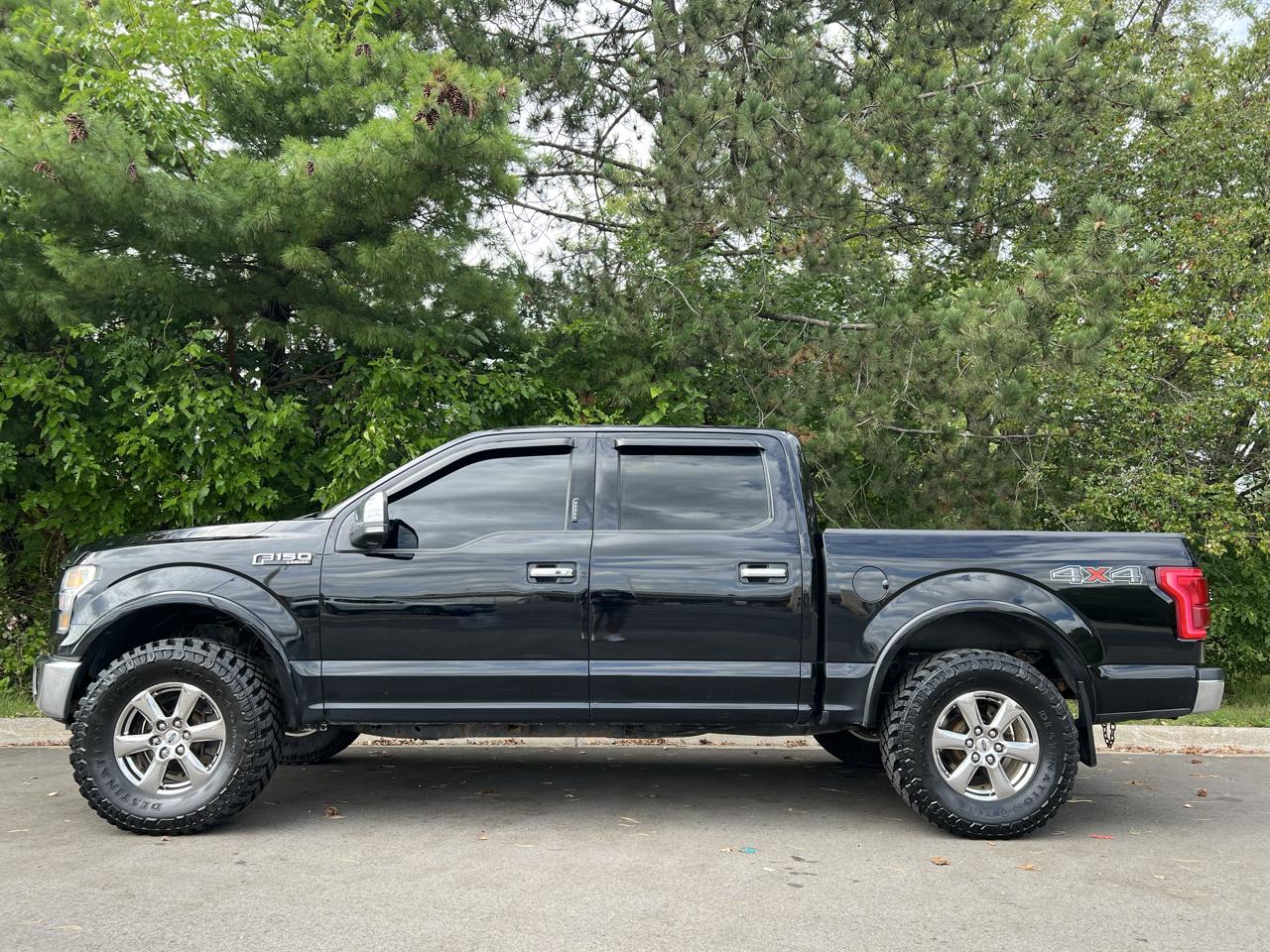 Ford F-150 4WD SuperCrew 145" Lariat 2017
