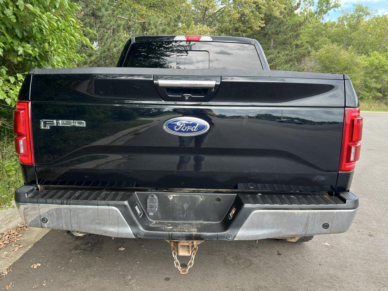 Ford F-150 4WD SuperCrew 145" Lariat 2017