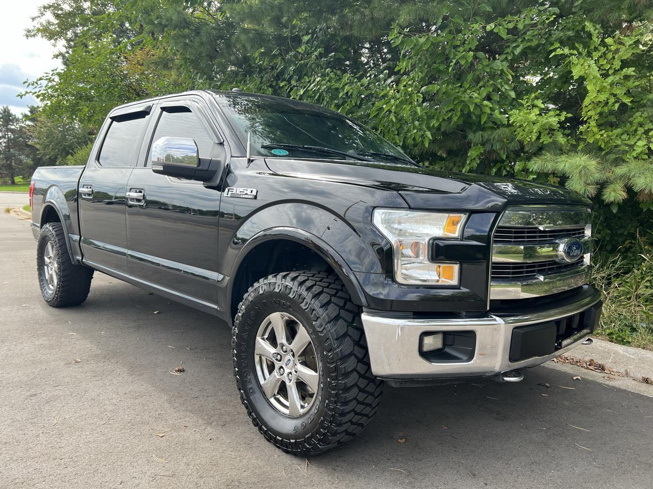 Ford F-150 4WD SuperCrew 145" Lariat 2017