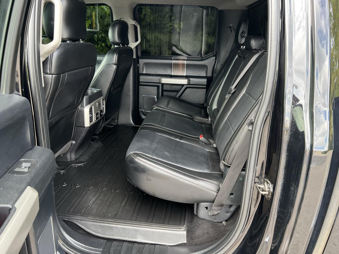 Ford F-150 4WD SuperCrew 145" Lariat 2017