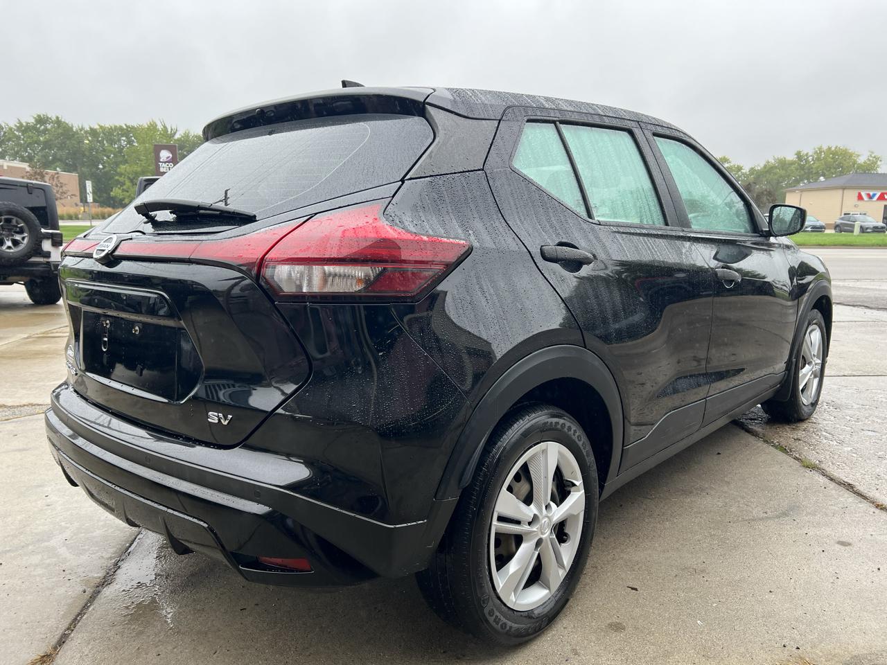 Nissan Kicks S FWD 2023