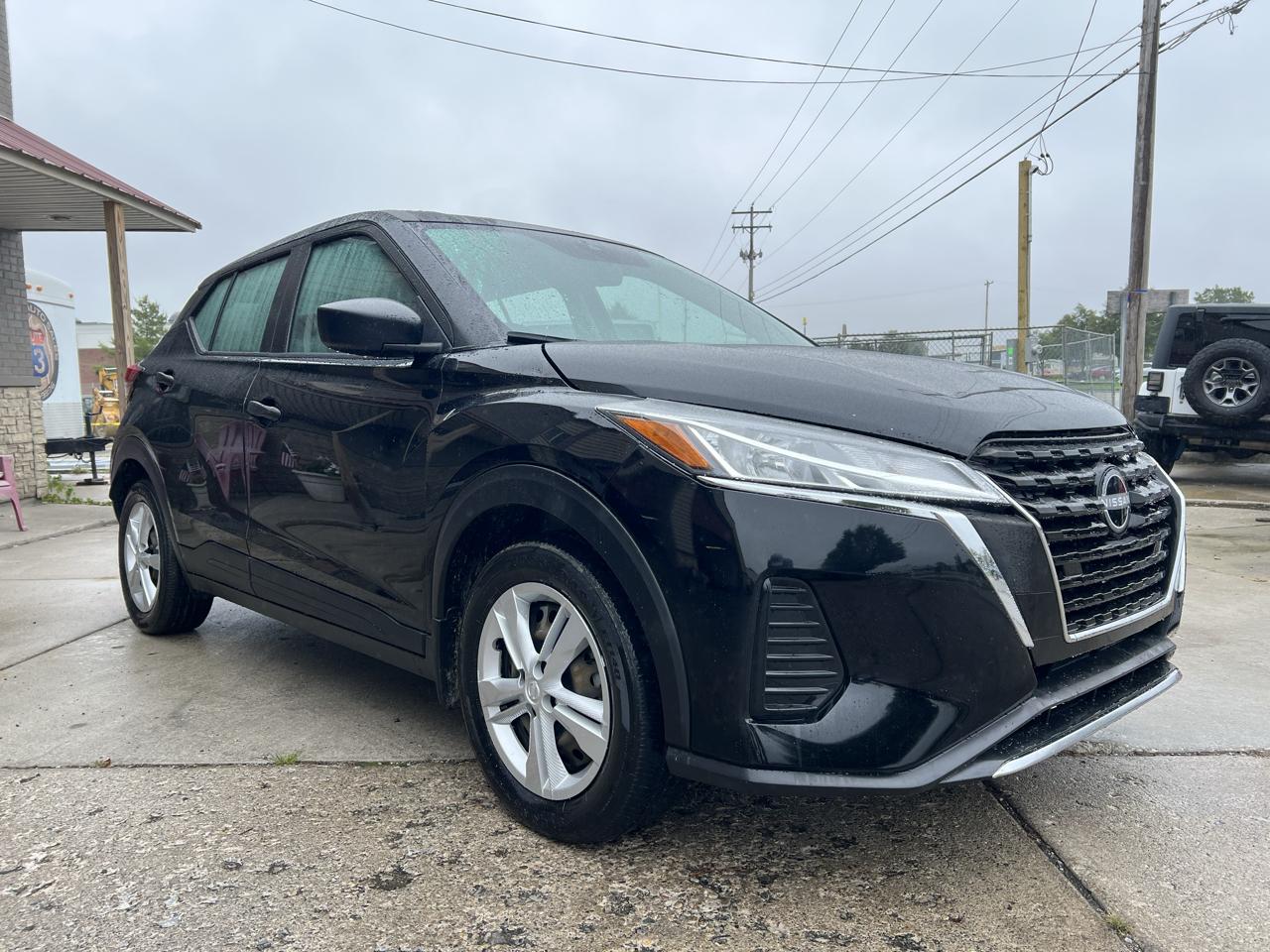 Nissan Kicks S FWD 2023