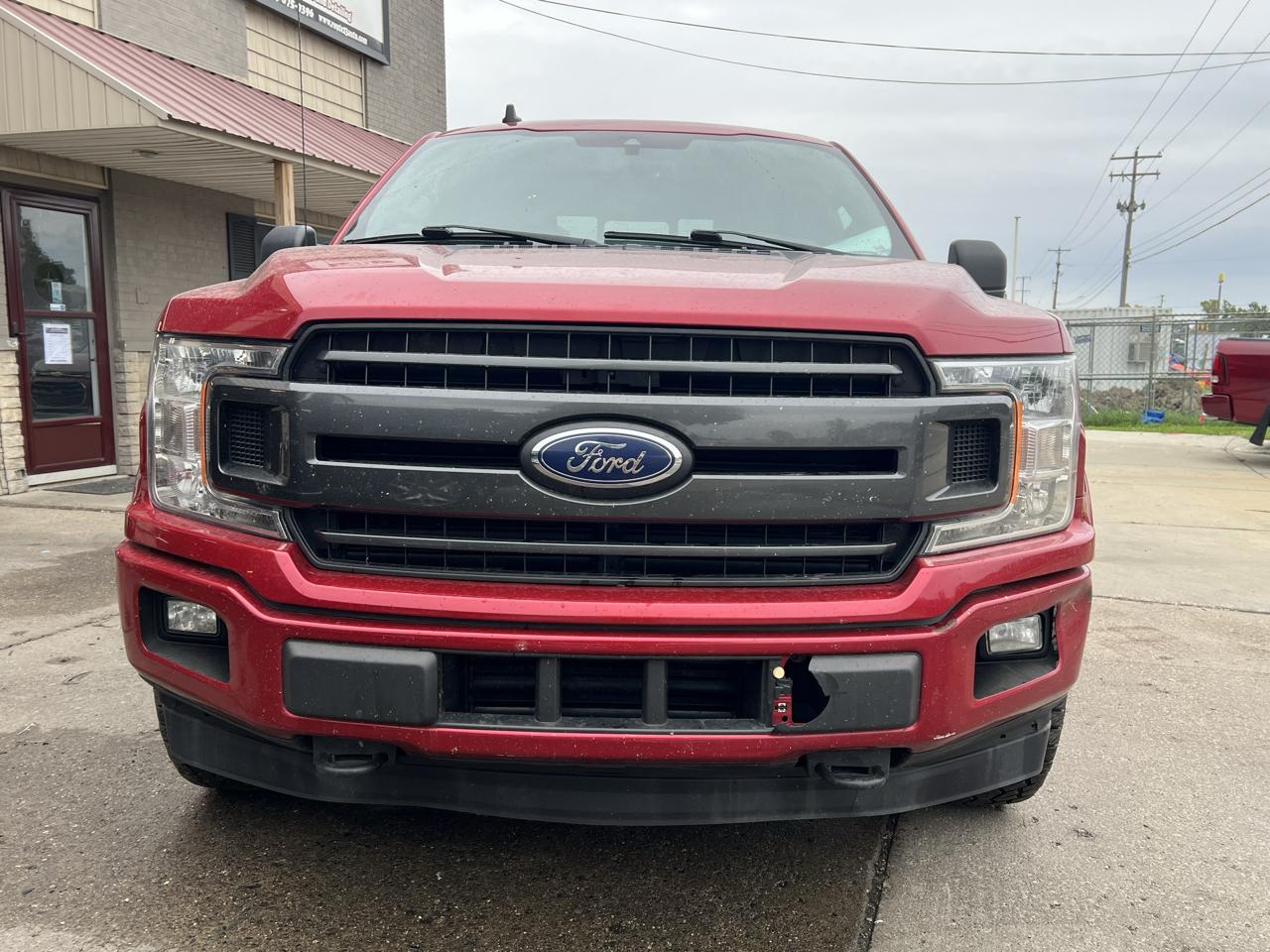 Ford F-150 XLT SuperCrew Short Bed 4WD 2020