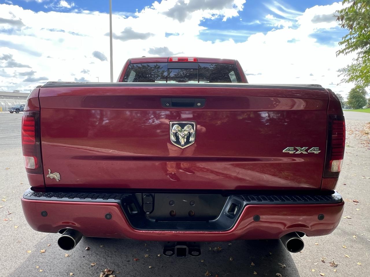 RAM 1500 4WD Crew Cab 140.5" Sport 2013