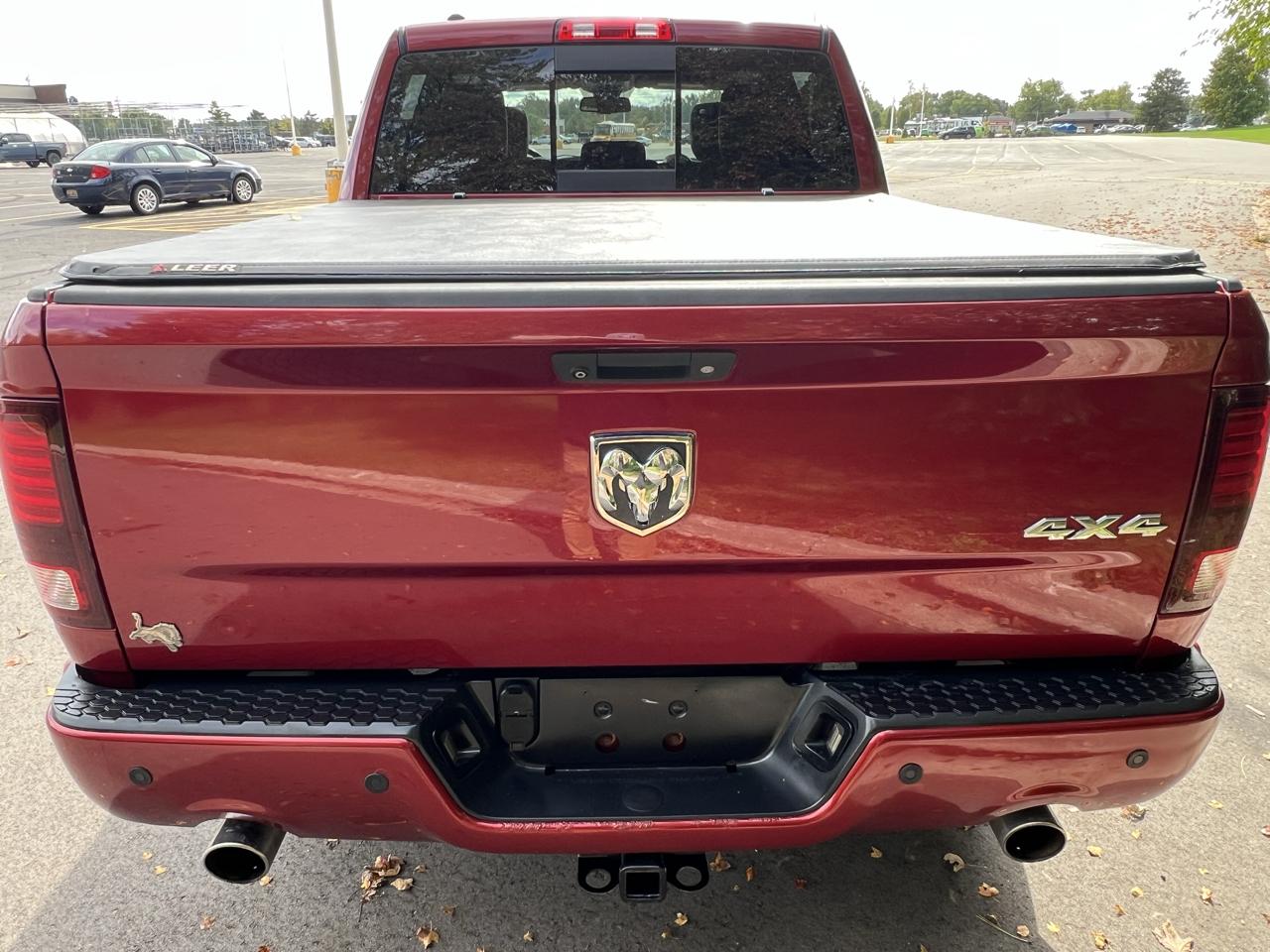 RAM 1500 4WD Crew Cab 140.5" Sport 2013