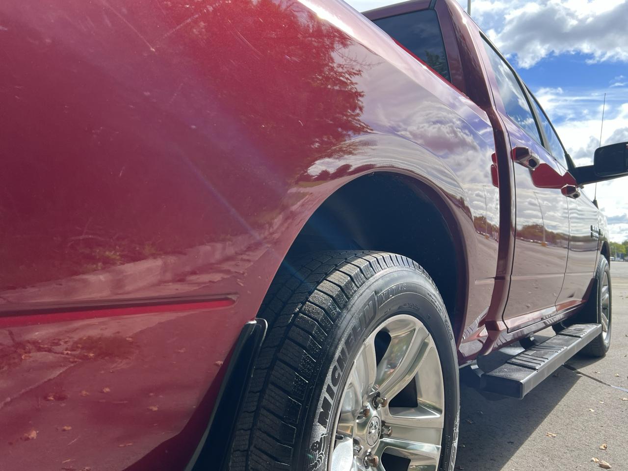 RAM 1500 4WD Crew Cab 140.5" Sport 2013