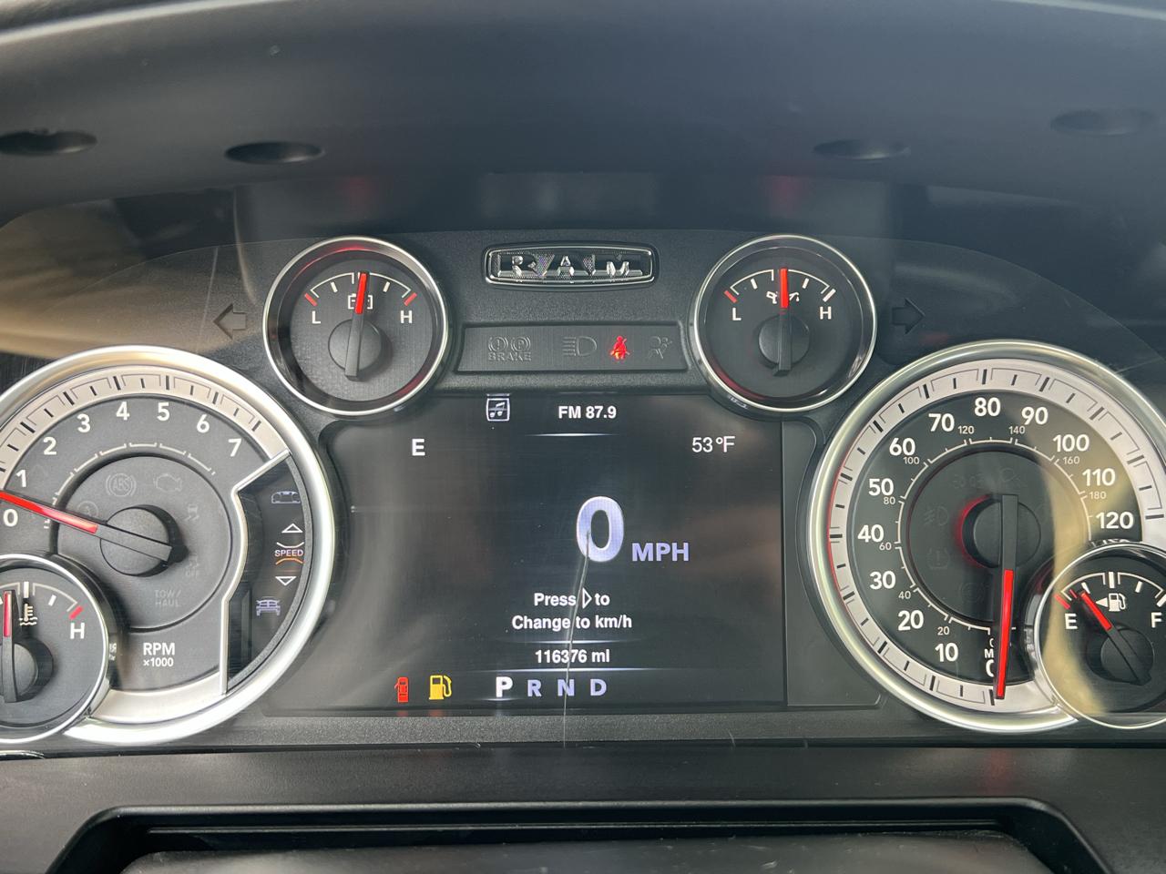 RAM 1500 4WD Crew Cab 140.5" Sport 2013