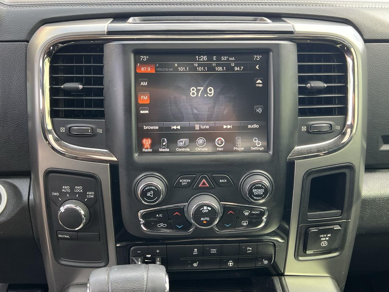 RAM 1500 4WD Crew Cab 140.5" Sport 2013