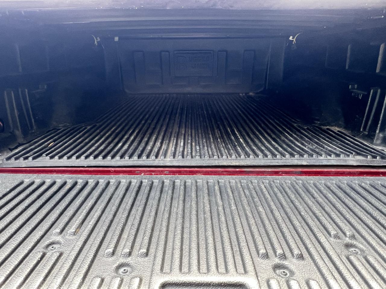 RAM 1500 4WD Crew Cab 140.5" Sport 2013