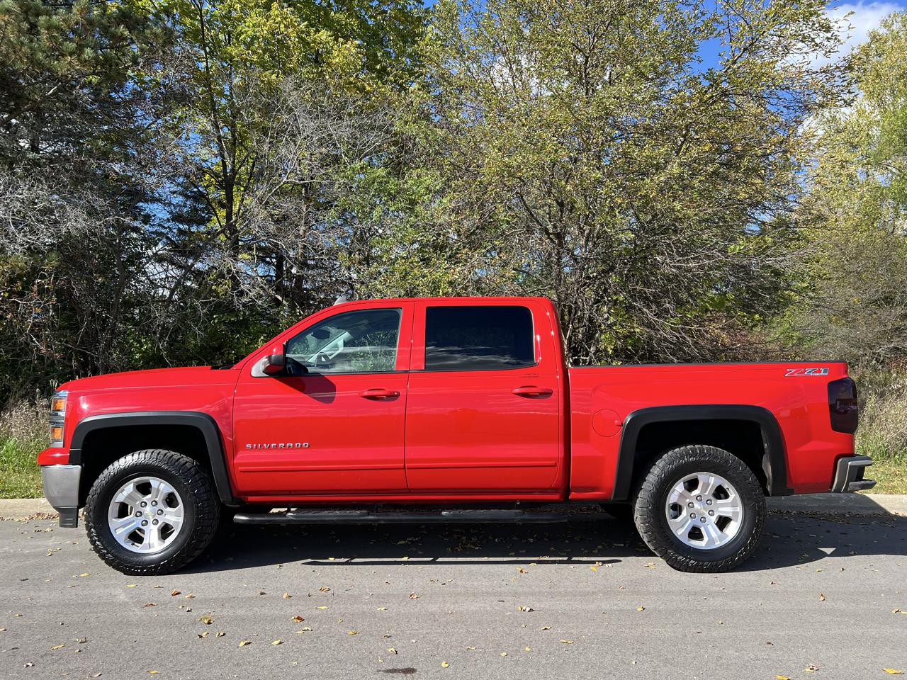 Chevrolet Silverado 1500 4WD Crew Cab 143.5" LT w/2LT 2015