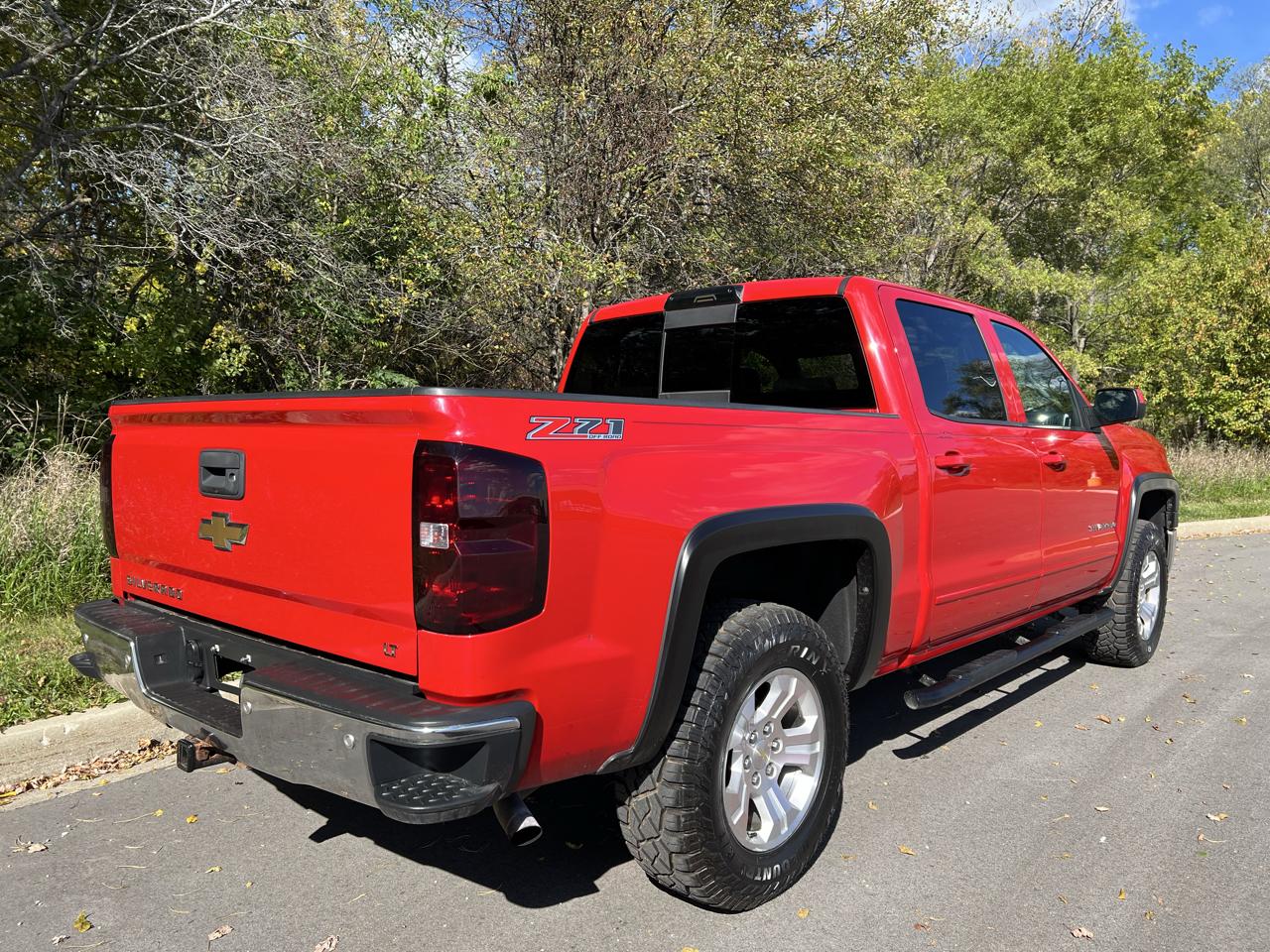 Chevrolet Silverado 1500 4WD Crew Cab 143.5" LT w/2LT 2015
