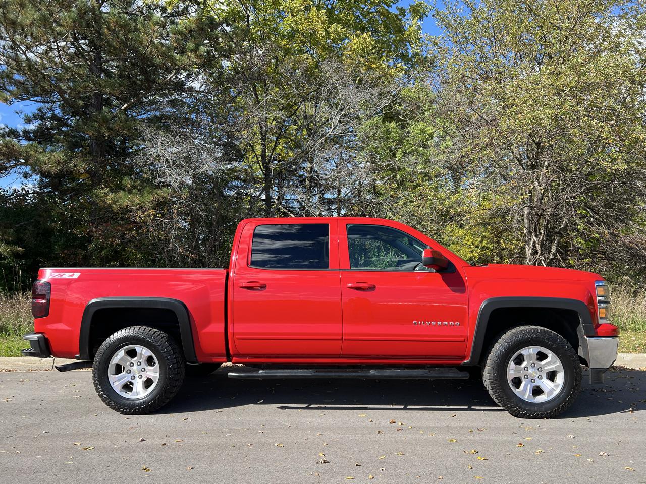 Chevrolet Silverado 1500 4WD Crew Cab 143.5" LT w/2LT 2015