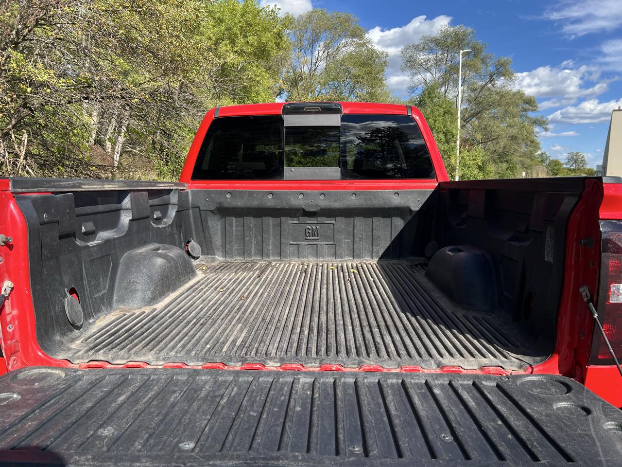 Chevrolet Silverado 1500 4WD Crew Cab 143.5" LT w/2LT 2015