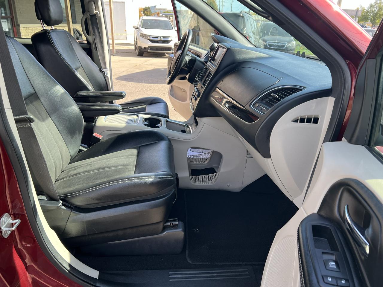 Dodge Grand Caravan SXT Wagon 2019