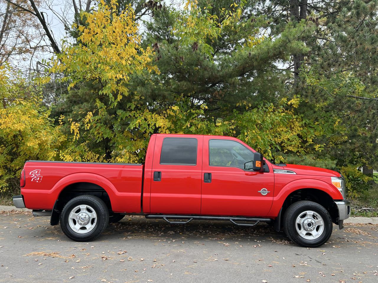 Ford Super Duty F-250 SRW 4WD Crew Cab 156" XLT 2016