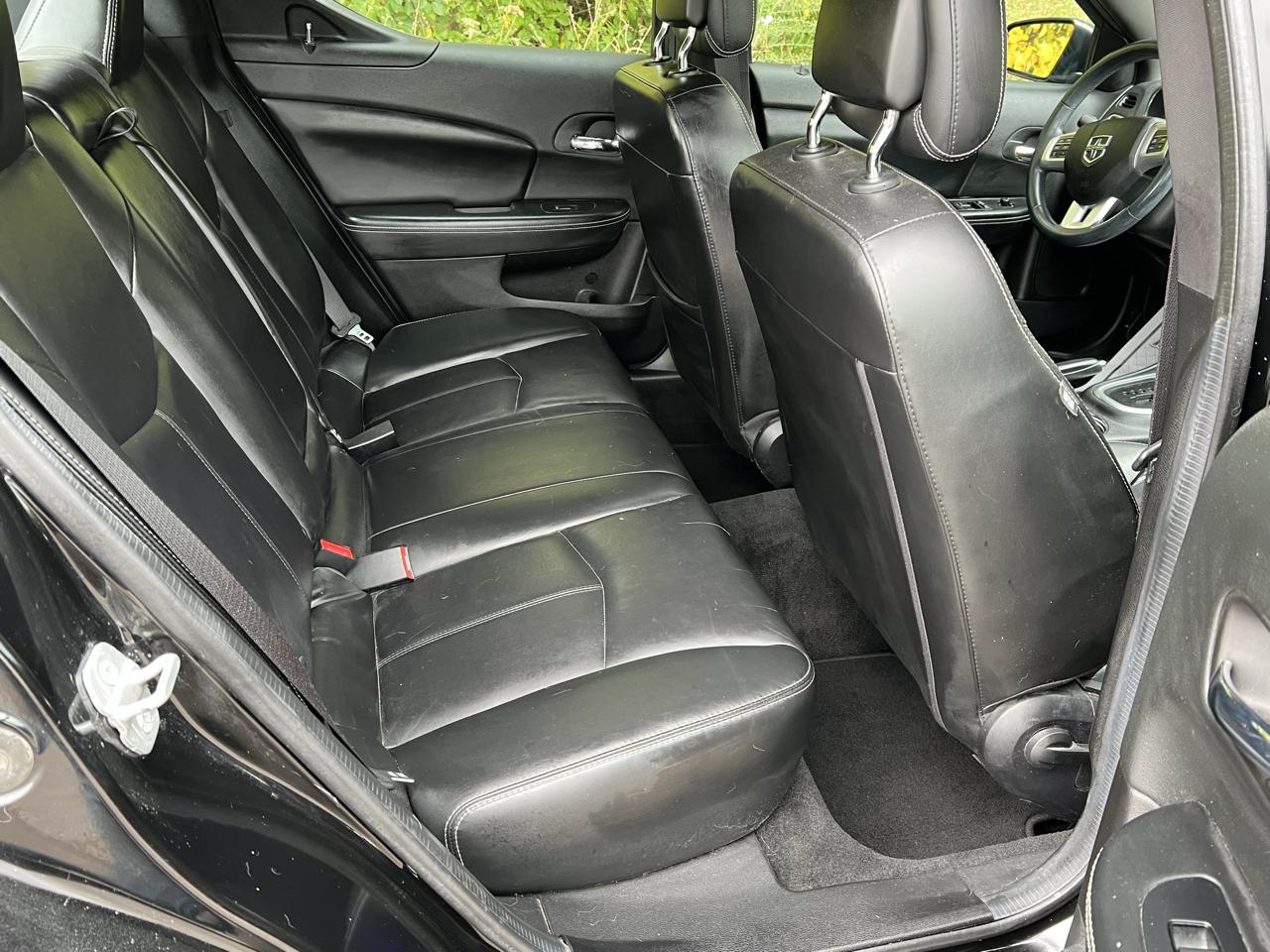 Dodge Avenger 4dr Sdn SXT 2014
